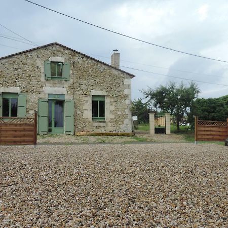 Bed and Breakfast La Mirabelle Montazeau Exterior foto